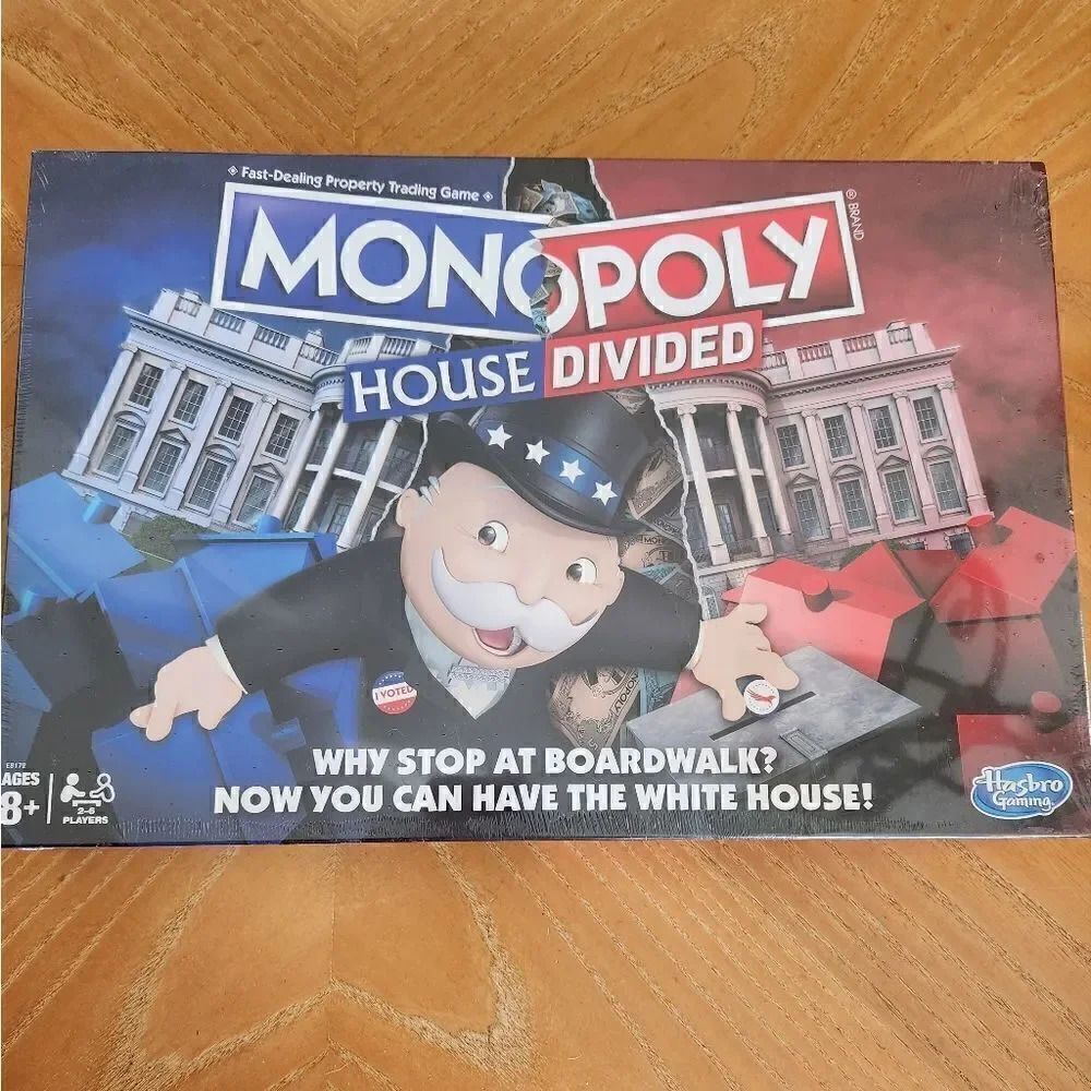 Monopoly house Divided boardgame 